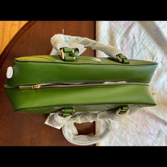 Brand New Tory Burch Robinson Satchel - Picture 5 of 5